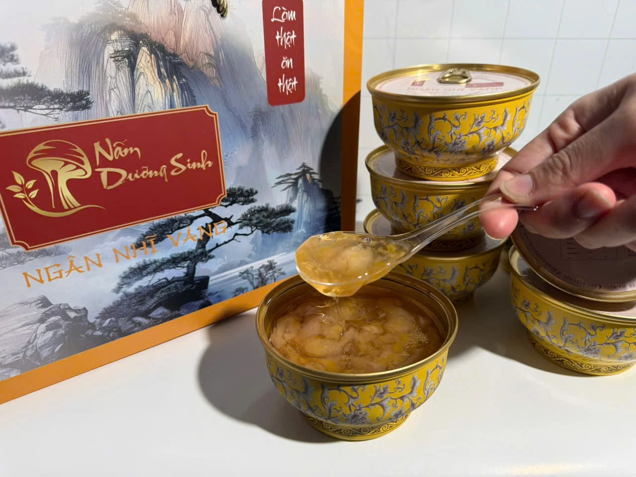 CHÈ NẤM NGÂN NHĨ VÀNG- ĂN LIỀN- HỘP 6 BÁT- 250Gr